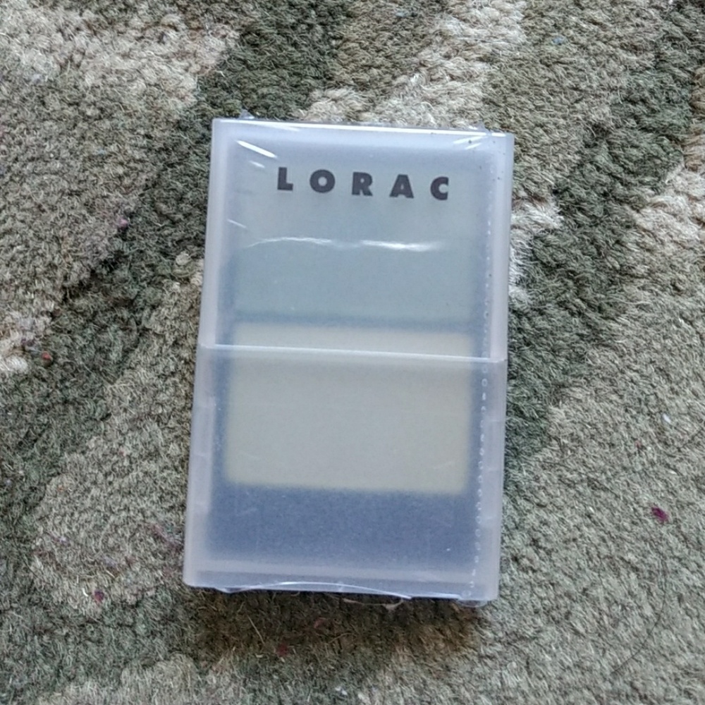 LORAC - EYE IT KIT - LOVE & MONEY GREEN eyeshadow